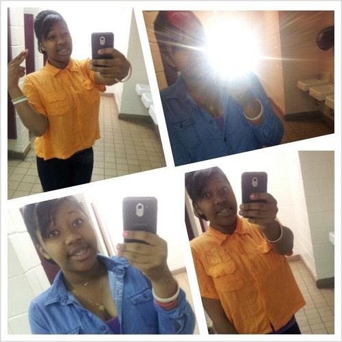 I'm bisexual.. I don't fuck with to many. 12/11/95 is my day. Well here's my bio;)