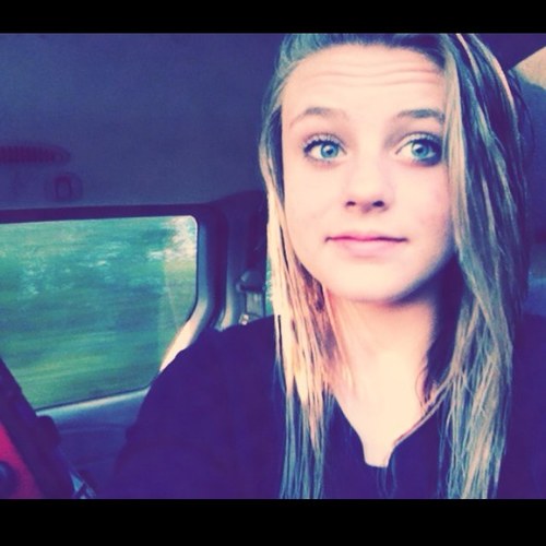 14. Caroline , va . Softball (: . Instagram : nicolesbusbuddy_