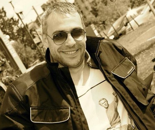 anthomb1x's profile picture. 