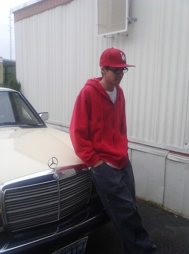 4 Eyed, pro beatboxer, HipHop phein. Eye just try to keep the locks off my soul.. Suuuuuuuu