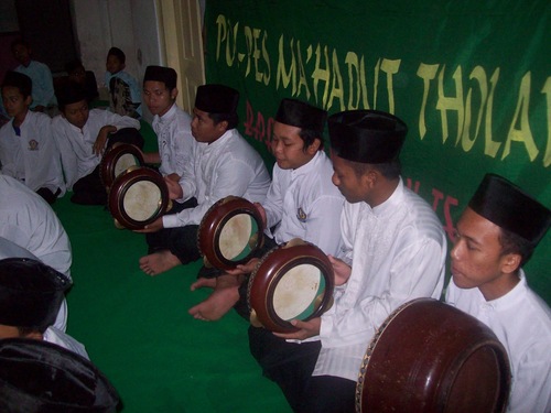 miftahulula1's profile picture. Lisaanul haal afshohu min lisaanil maqol
(bukti nyata itu lebih jelas ketimbang ucapan-tanpa bukti)