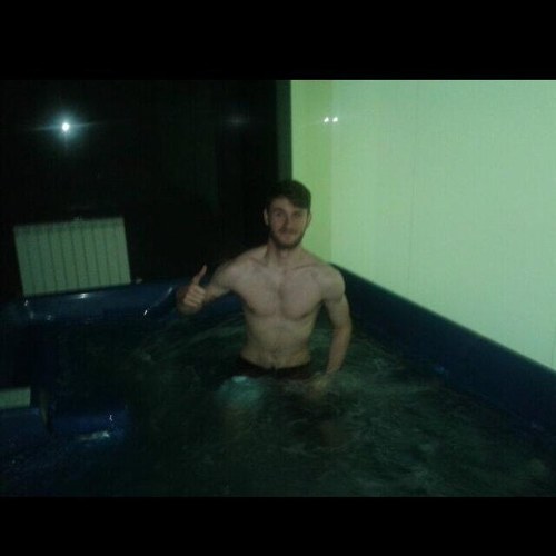 Jugador del CFSan Andres, fanatico del futbol, skate, y rider de fixed. Madridista siempre