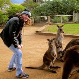 Love sports, and all things Texas. Take me back to Australia.