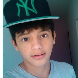 oiii , td bem com vc ? me segue q eu te sigo ;)