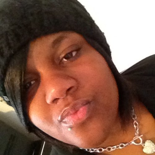 #TeamLesbian #TeamFollowBack I am Rated R. Follow my bestiiiii @Dimples_ndShit