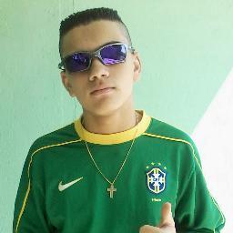 Não Cantamos para agradar os críticos. Cantamos o que queremos, quando queremos e o quanto quisermos. E temos motivos para Cantar .