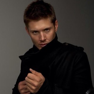 ItsFuckingDean's profile picture. Hunter. Older brother to Sammy. Don't touch my car. #Destiel #RP #18+