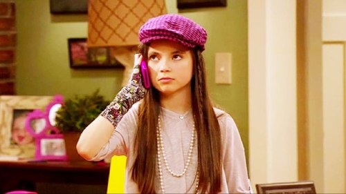 i am Cleo i have two sister @amandalikepesto, Jasmine and a brother Wyatt and his annoying puppet @faceslam45 Married to @pestobot i have twin boys
