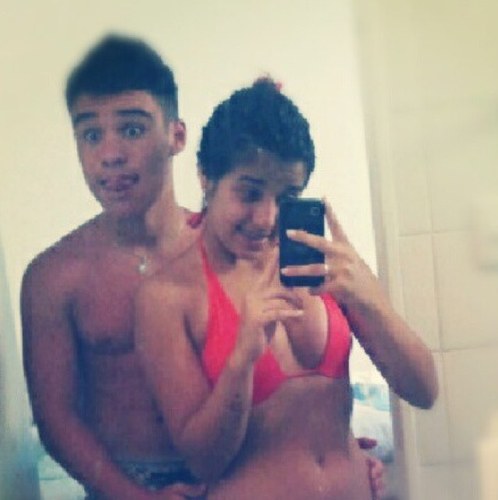 amo muiiito a minha namorada, ela é muito linda *-* minha vida, meu bebe @GabrielaDalla_