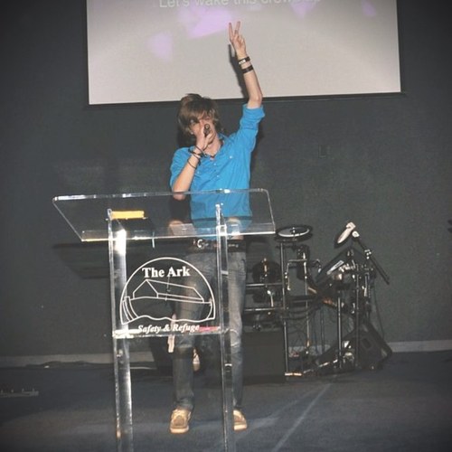 I design. I sing. I worship. I thrive. Praise and Worship Leader. Real Estate.