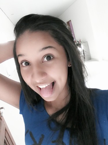 “As palavras são como abelhas, tem mel e ferrão.”

Facebook : http://t.co/gQQjt42q