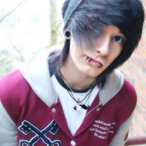 Messing with my bass. Eating apples. 15 years old. Writing songs. Listening to music. Being a vampire. Touch my @SpiritNighte and you die. //Bi//RP//