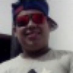 Ser forte é cair uma, duas, três vezes e levantar sorrindo mesmo estando machucado.