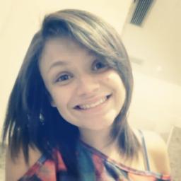 ser feliz e mais nada ♪ (:
