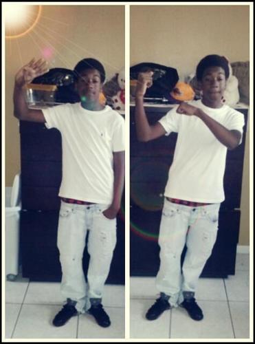 Jus know ima keep everything #4Hunnna Witchuu  Follow Me && and ill follow back HMU ON (IG) Layedbackidd
( WIFE HERE )  ♥ ♥ ♥