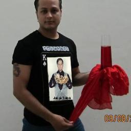 jadugarsantosh's profile picture. 