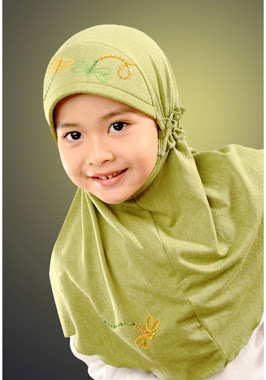 adiknya abang ramadan sama abang raka :D
anaknya umi Fatimah & abi Azis