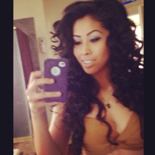 misszkodak's profile picture. Bia Micheli
Constantly reinventing myself