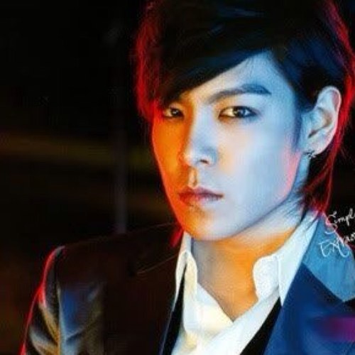 BIGBANG.TOP非公式bot 卑猥/気まぐれ/変態発言有。無理ならバックで。俺の事愛して？俺も愛してあげるから。ペンは抱かない。ただ愛してる(R18/BL対応)