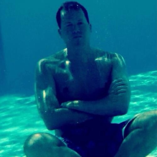 keviniphone's profile picture. Rotterdamse roots // Developer //  iNerd // import-brabo