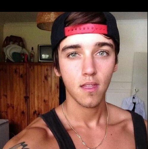 Beleiver,janoskianator allways follow back xxx!