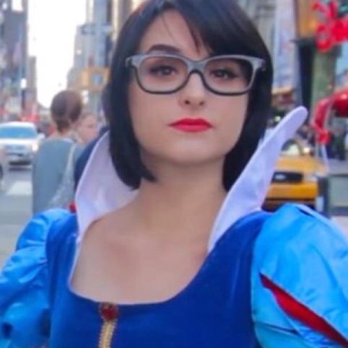 LushHipster's profile picture. PBR, scarves and wide frame glasses are my loves.