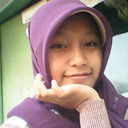 anggraeni25696's profile picture. apalah:(