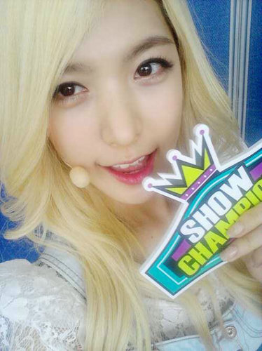 helLOVEnus' Visual ALICE // ♥ Mama Naeun //  #pucukfams