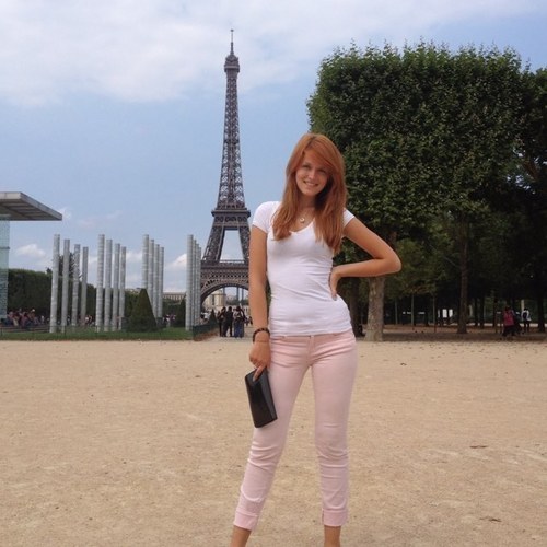 JuliaBenz1's profile picture. :)