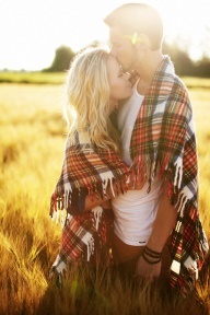 couplesqoute's profile picture. if you're in a relationship , follow and get the cutest tweet of all time ♥