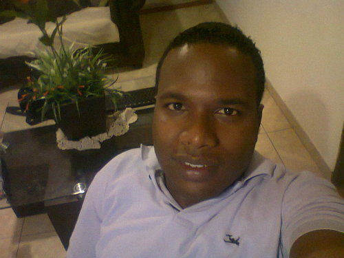 tinterillo2013's profile picture. porque por el lente del cielo no miran de nadie su lado oscuro si no lo grande del plan de Dios
