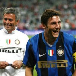 “Servo dei cinesi purciari” (cit.). Quelli che ci hanno portato ⭐️⭐️ 🖤💙
