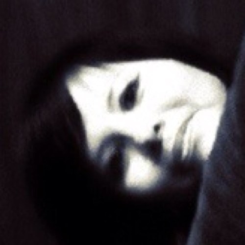 Musician/Hairstylist/award-winning napper zzzzzzzzzzz........