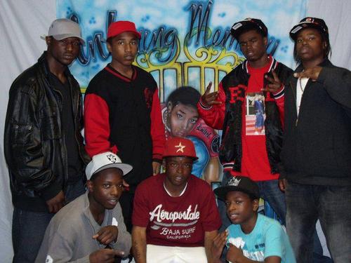 @kingdoe#6 in the cut yu kno how I rock shortii... 2.4. shit F.O.E. KPDK FUK THA OPPS LZORSHELLZ YU KNO HOW WE ROCK ........BANG..