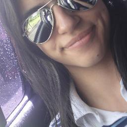 Vivo um dia de cada vez, tudo tem seu tempo, busco chegar no patamar mais alto pra q todos que ñ acreditaram em mim ver que sou capaz de conseguir tudo oq quero