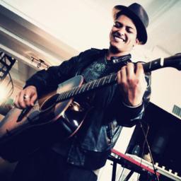 Vivemos por ti  @BrunoMars 3'