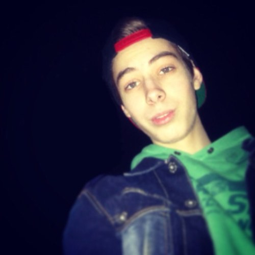 Follow you back ✌