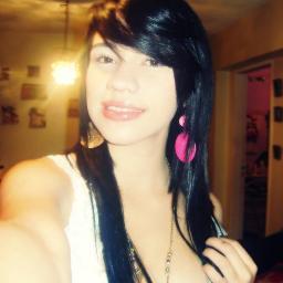 Chica normal algo loca haha y divertida,  atrapame si puedes :$