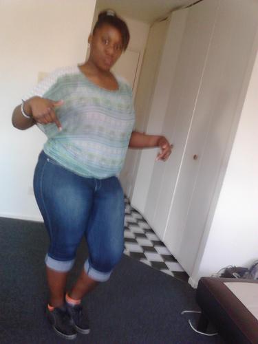 Catch mii kisses nds hit dha follow button