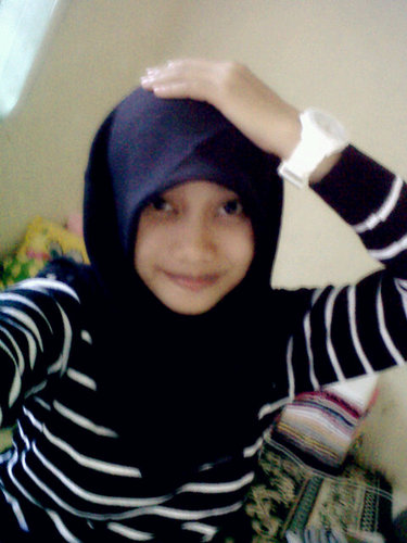 febraarnita2's profile picture. This is me ! Don't forget follow n mention me .. :).             Fisip :UNRI.     Invite my pin : 27596D5D :)