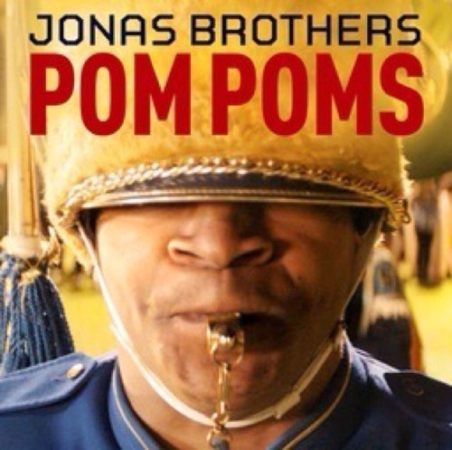 Qualquer fotos dos Jonas Brothers voces podem ver aqui!