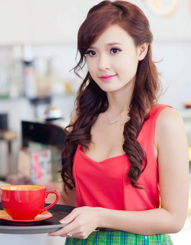 Thẩm mỹ viện Ý Lan tự hào là thẩm mỹ viện uy tín hàng đầu tại Hà Nội với chuyên ngành làm đẹp Da và Dáng. Thương hiệu uy tín đã được cấp phép hoạt động