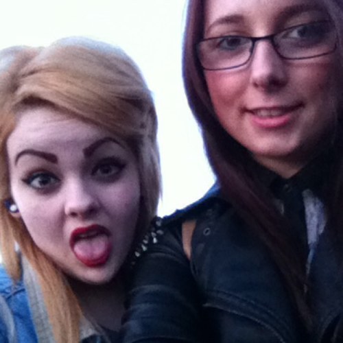 i love Don Broco and Oli Sykes :)