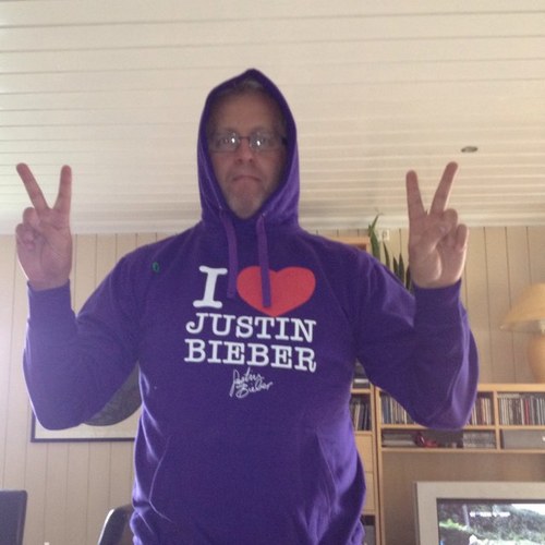 TskjTommy's profile picture. Håndballidiot, kverulant og gla-gutt med meninger om det meste!