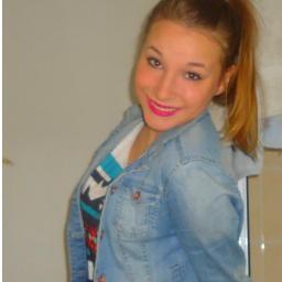 juulie_v's profile picture. Mes coupiiiiines,  ♥