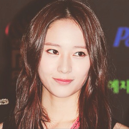 FAMRPent。f(x)'s adorable magnae 정수정。@J_TAEKHWOON's mom♥