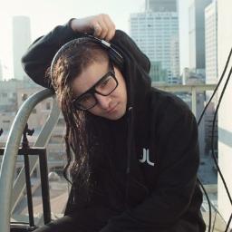 Love Skrillex^_^