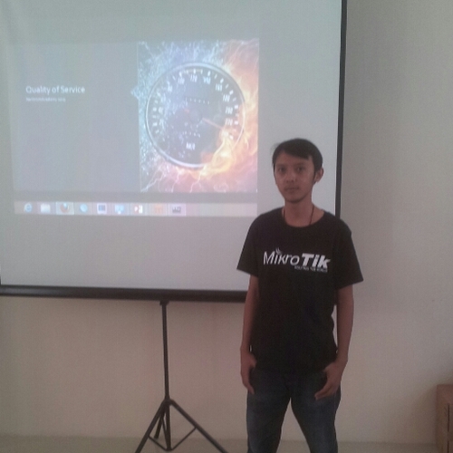 Sandyzoty's profile picture. my..my..my..