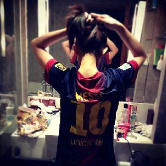 Quantity Surveyor, makeup artist, soccer, junk food, fashion fundi, sister, friend