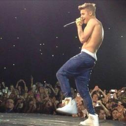 We saw justin bieber live at believe tour 04/13/13, BEST DAY OF OUR LIFE. - owner ; JDBLx_
follow my on instagram : swaggjustinn